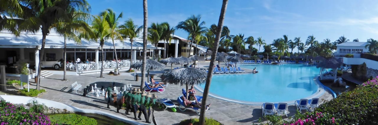 Pool mit Restaurant Hotel Melia Cayo Coco - Adults only