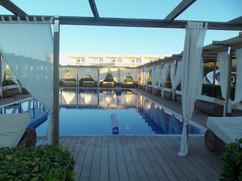 Wellnesspool ab 18 Zafiro Bahia