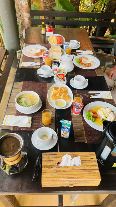 Gastro Tha Lane Bay Villa