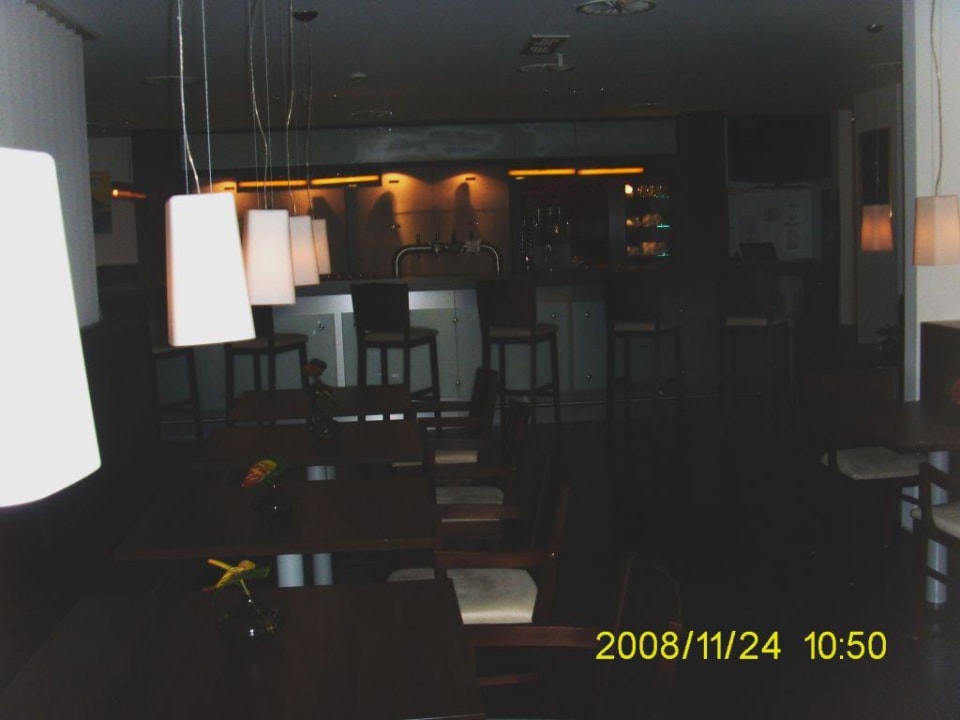 Bar Hotel Park Inn HH Select Hotel Hamburg Nord