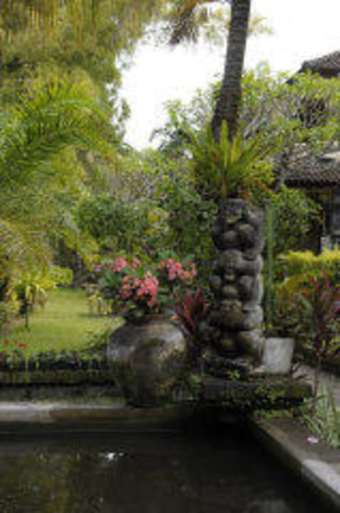 Gartenanlage Villa Shanti Beach