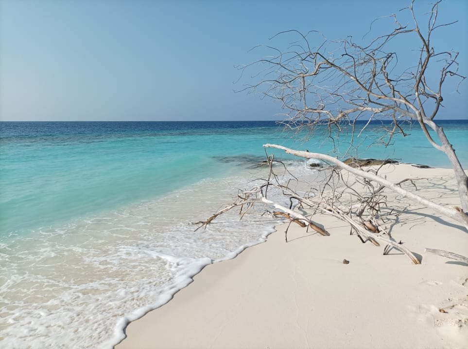 Strand Embudu Village