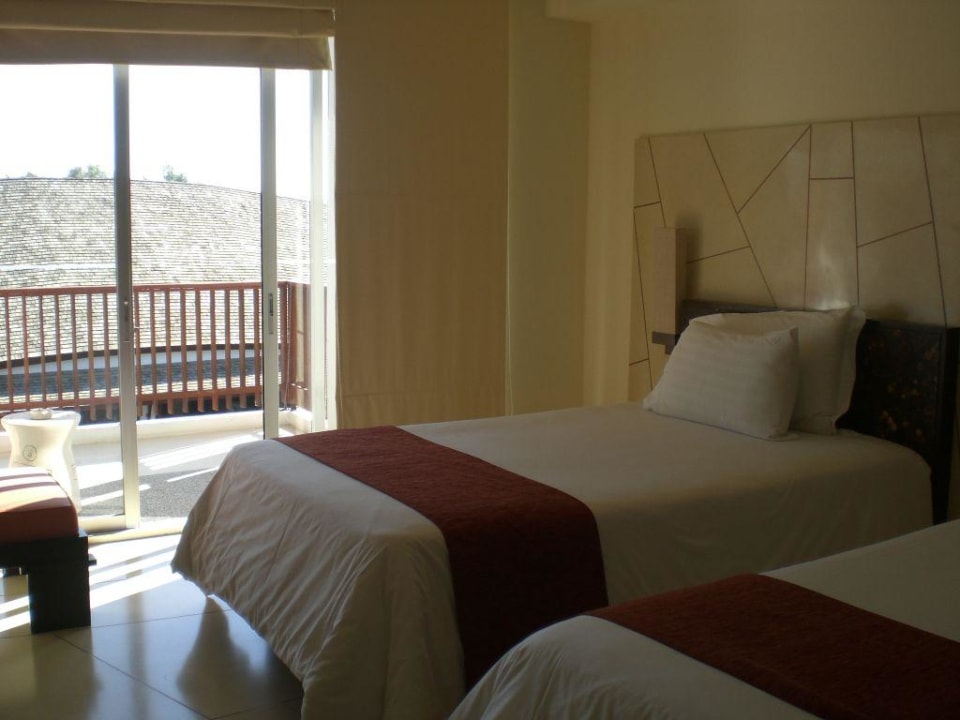 Schlafzimmer mit Balkon Veranda Resort & Villas Hua Hin Cha Am