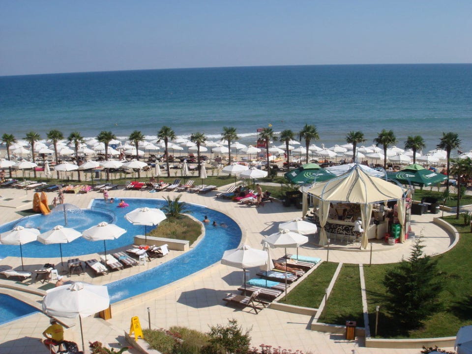 Вид из номера Hotel Zornitza Sands