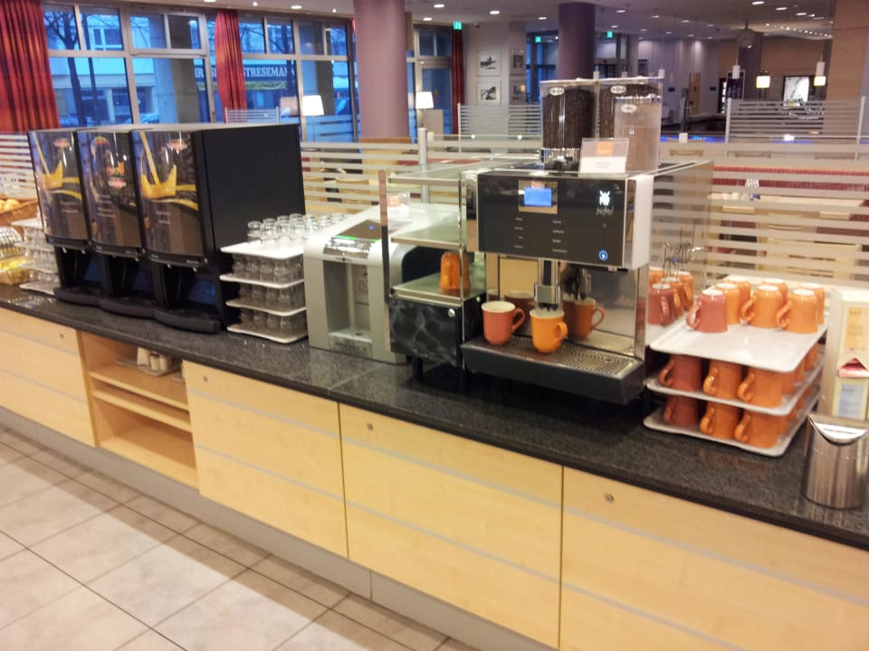 Frühstücksbuffet Holiday Inn Express Berlin City Center