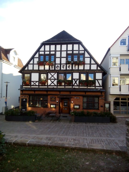 Außenansicht Hotel zum Braunen Hirschen