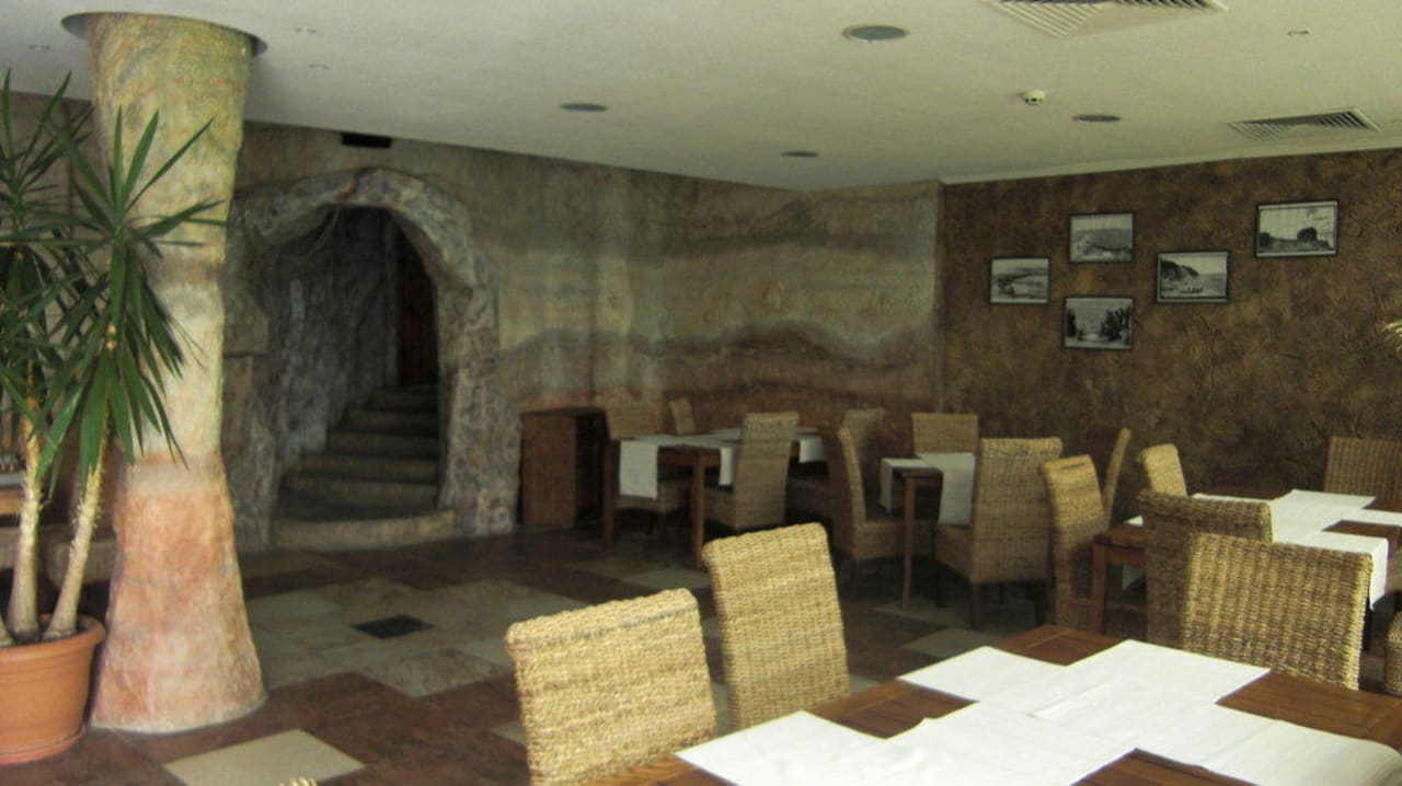 Pizzabar Hotel Bilyana Beach