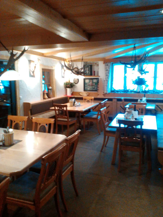 Gastro Landgasthof und Ferienwohnungen Almenhof