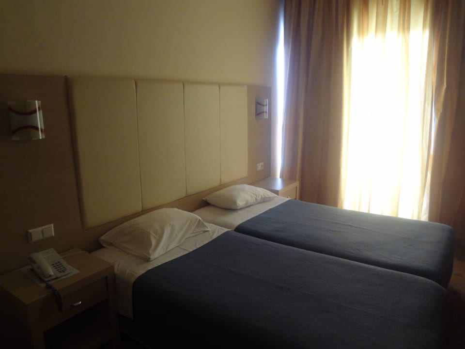 Die Betten waren bequem Kresten Palace Hotel