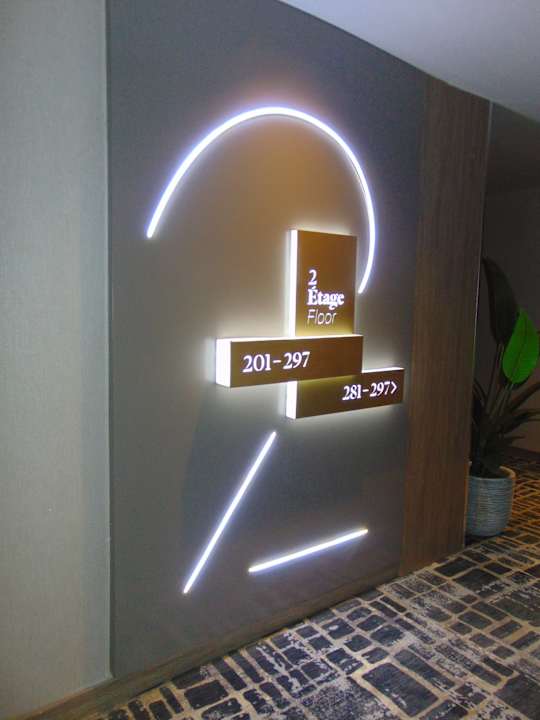 Sonstiges Hotel Golden Tulip El Mechtel