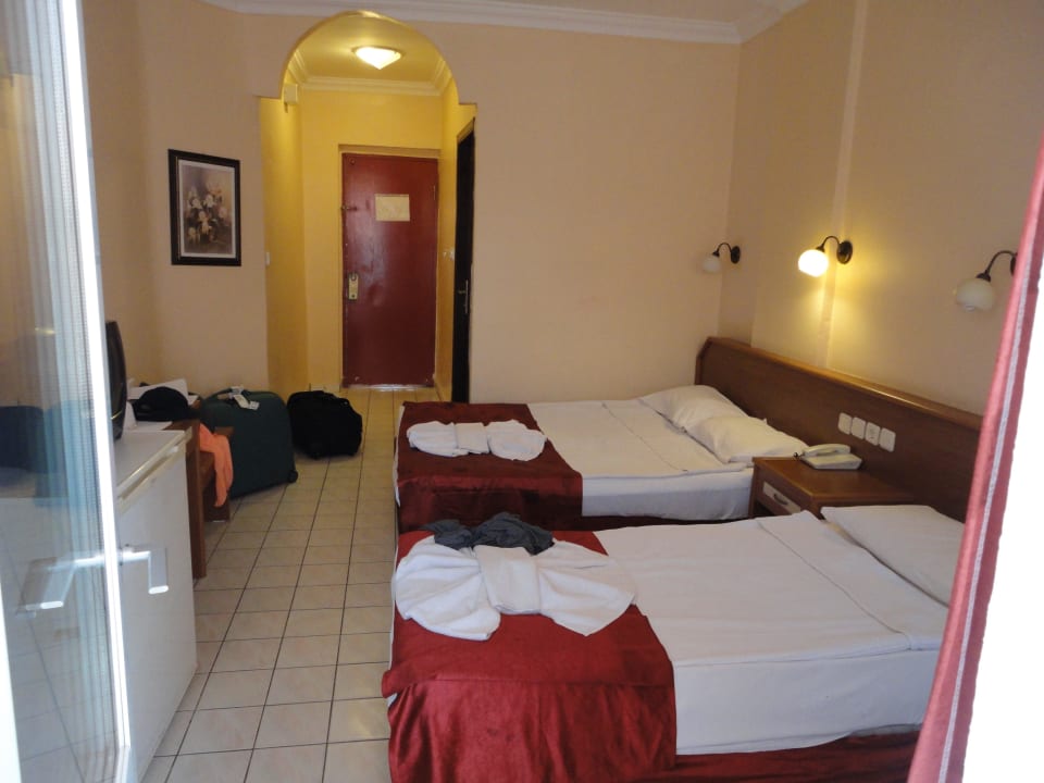 3-Bett-Zimmer Acar Hotel
