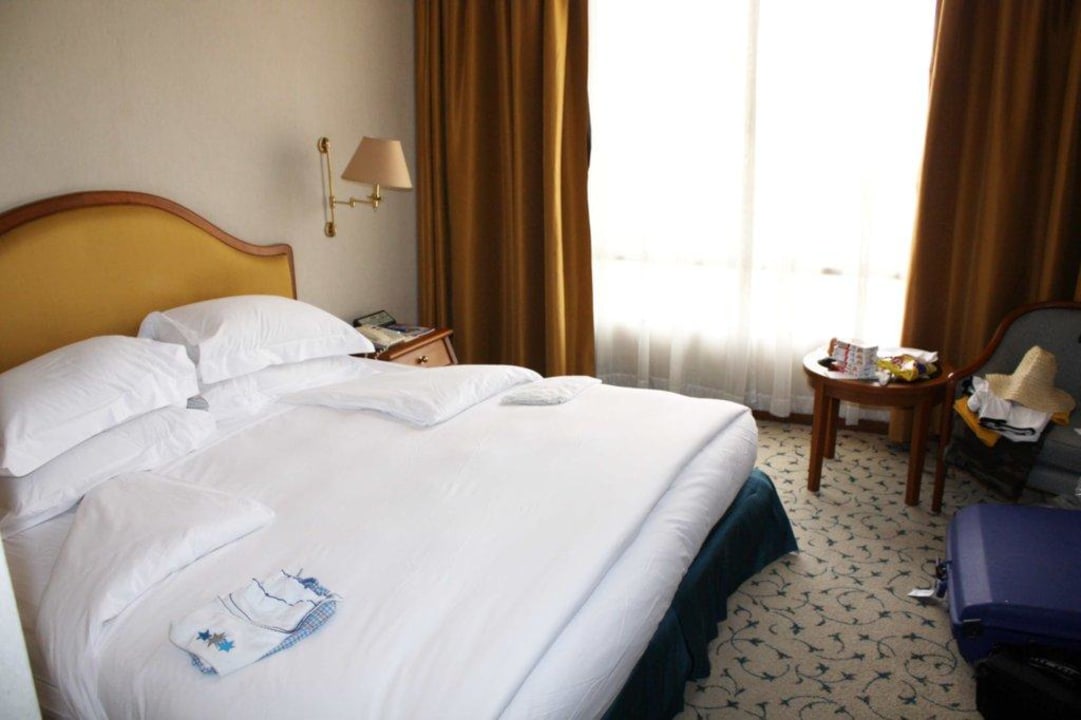 Bett bei Tag The Landmark Bangkok