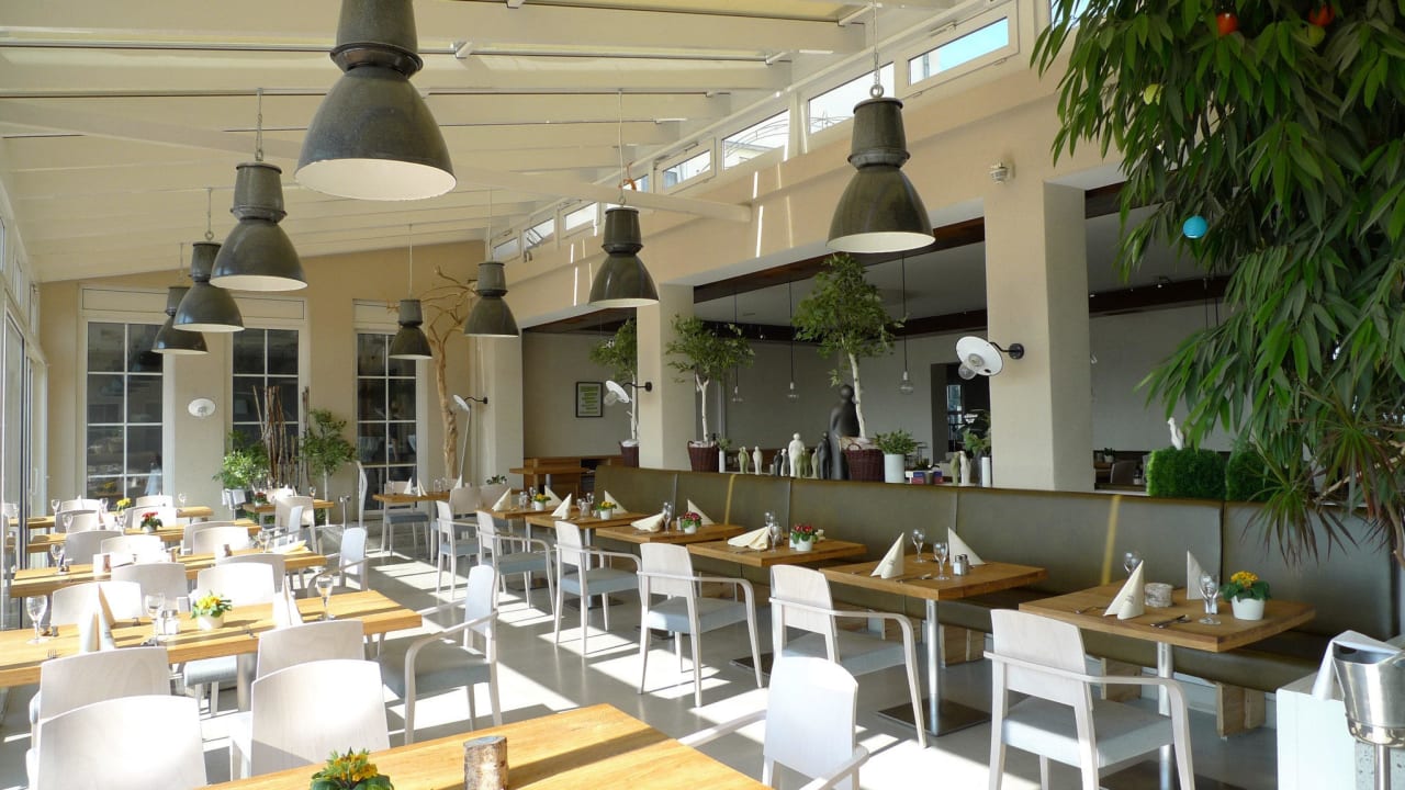 Wintergarten Hotel Schöne Aussicht