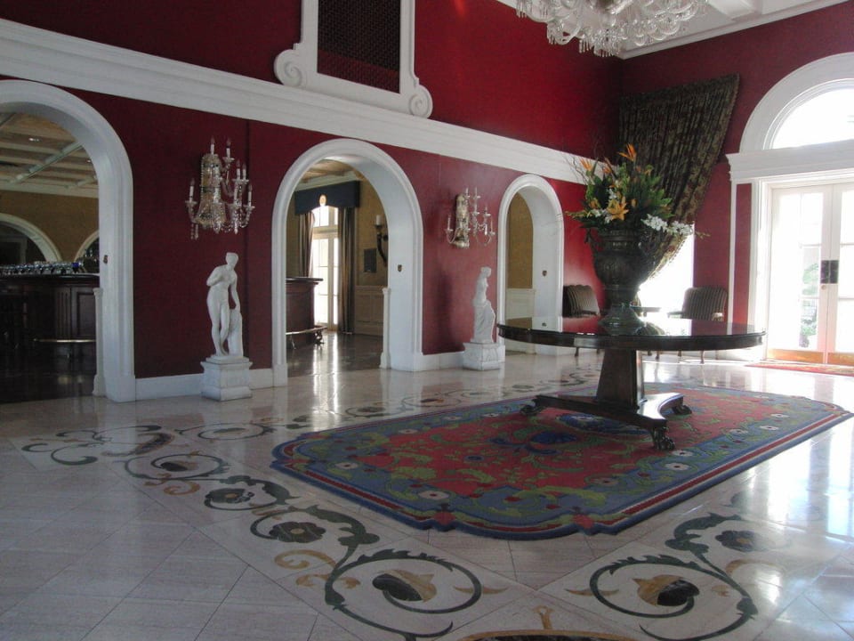 Blick in die Pianobar Sandals Royal Bahamian