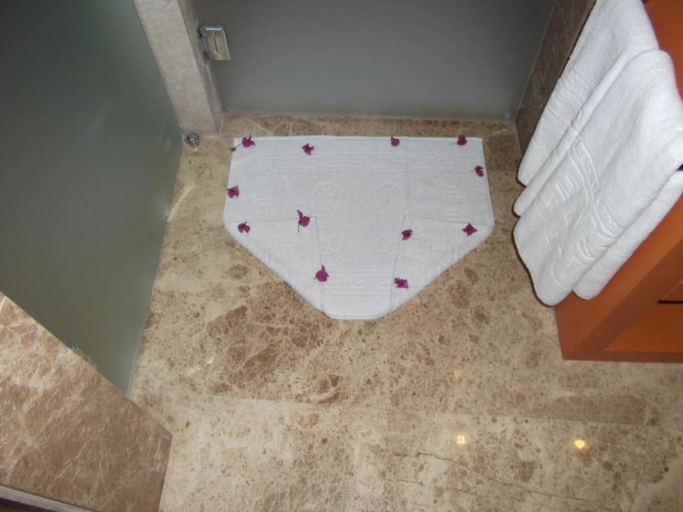 Eingang zur Dusche Sherwood Blue Belek