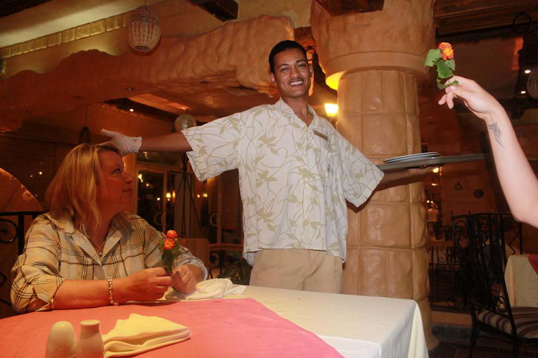 Immer ein lächeln auf den lippen Pickalbatros Alf Leila Wa Leila Resort - Neverland Hurghada