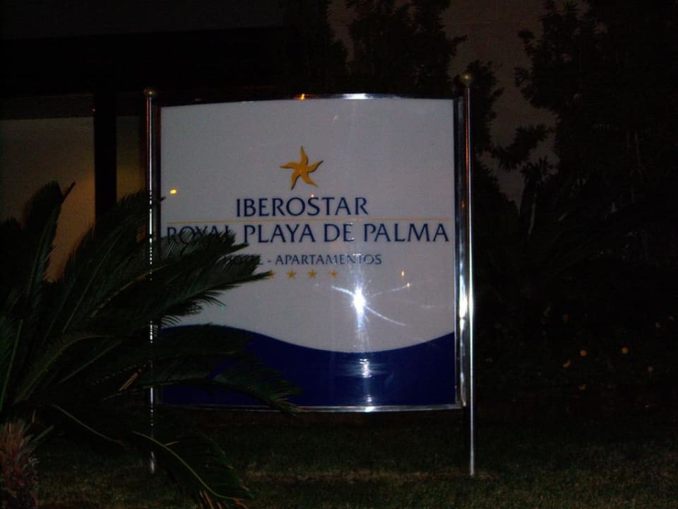 Hotelschild am Eingang Iberostar Selection Playa de Palma