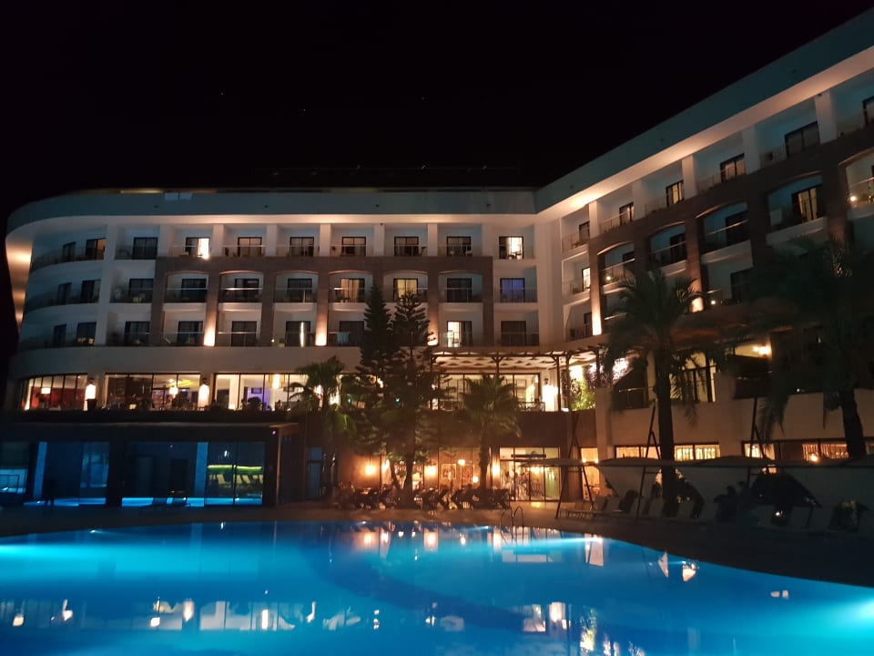 Pool DoubleTree by Hilton Antalya-Kemer