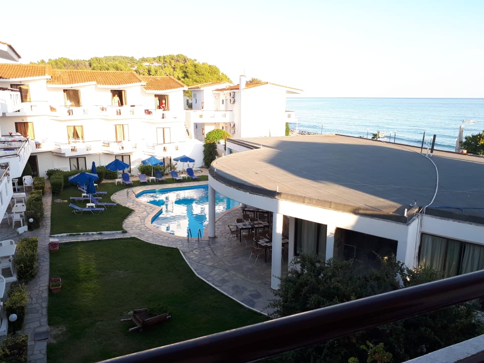 Ausblick Xenios Dolphin Beach Hotel