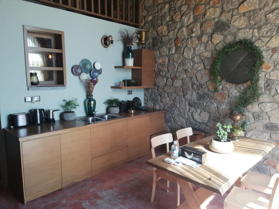 Zimmer Stone Luxury Suites - Adults Only