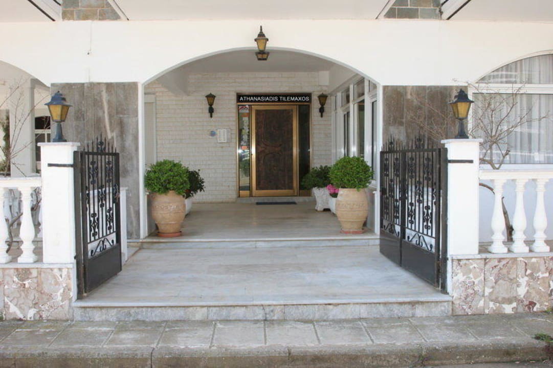 Entrance Apartment Dionisos 4