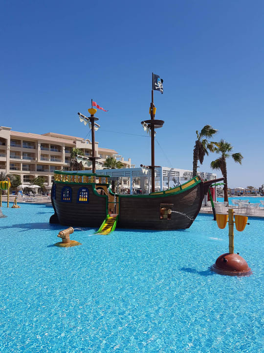 Albatros White Beach  Pickalbatros White Beach Resort - Hurghada