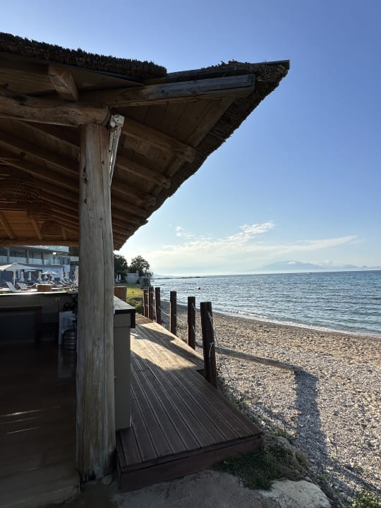 Strand Cavo Orient Beach Hotel & Suites