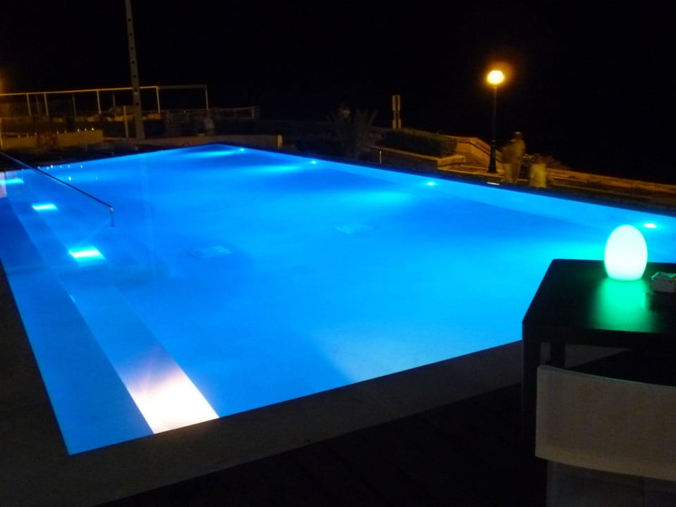 Mit Farbwechsel und Musik Son Moll Sentits Hotel & Spa