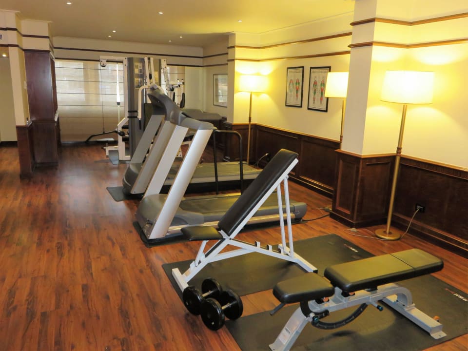 Fitnessraum Le Commodore Hotel