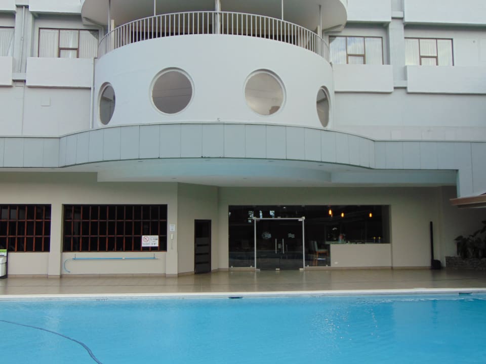 Pool Hotel Crowne Plaza San Jose Corobici