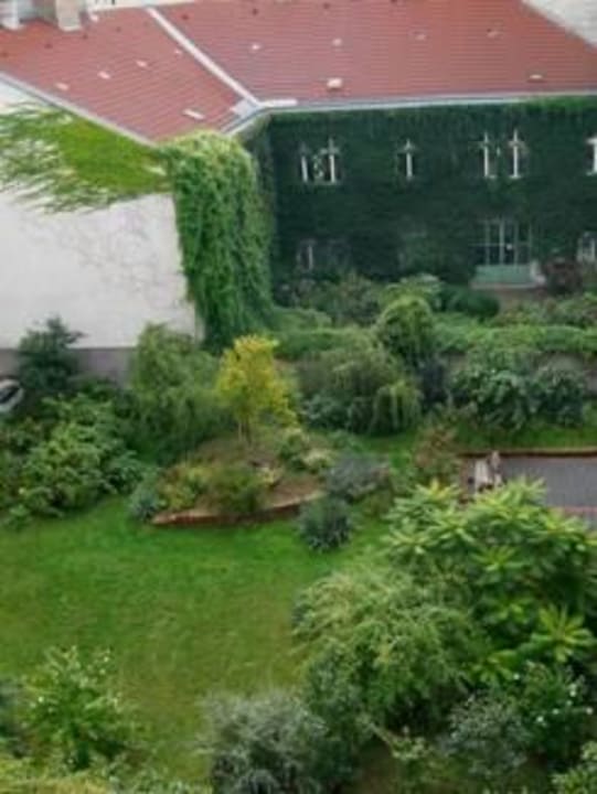 Innenhof Hotel Der Wilhelmshof