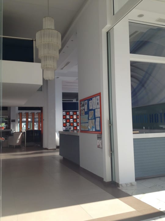 Eingangsbereich Hotel Astron