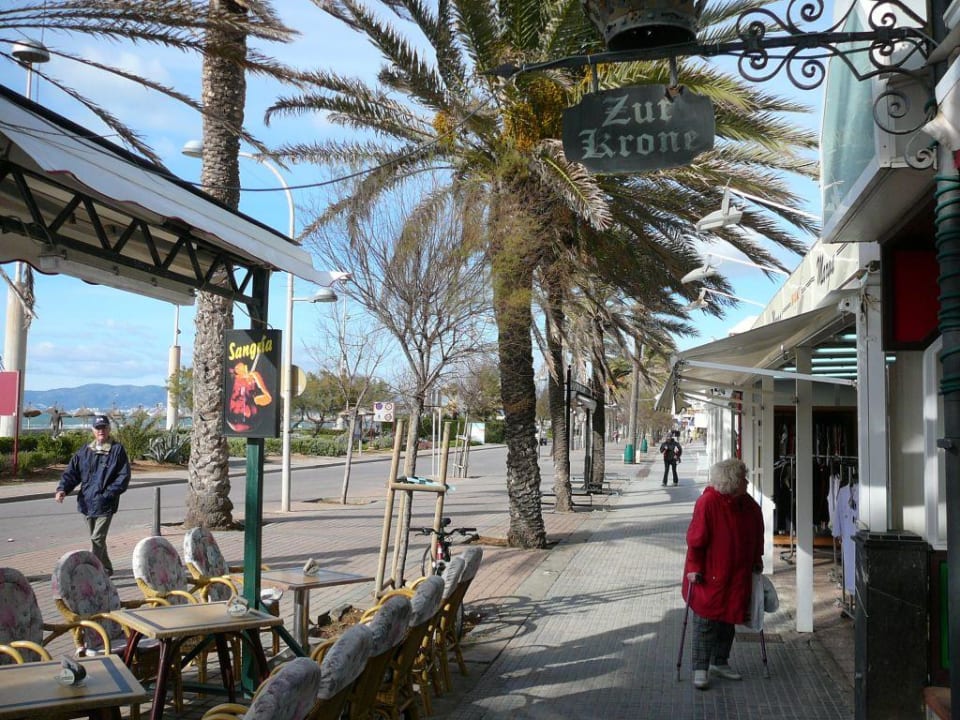 Promenade hinter dem Hotel Hotel Riu San Francisco - Adults only