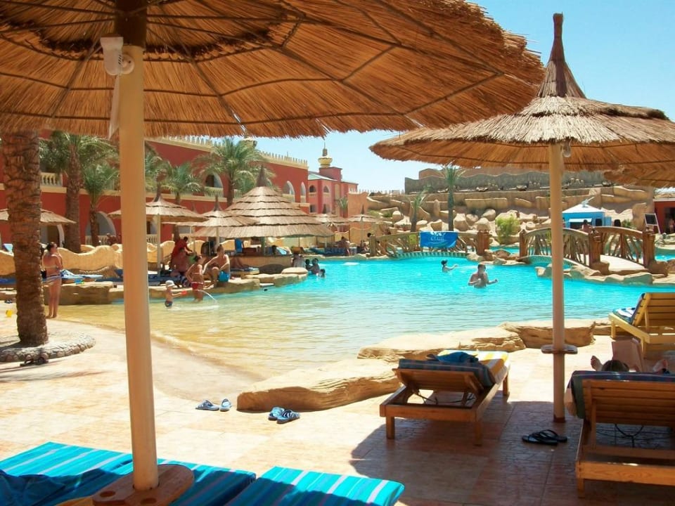 Am Pool Pickalbatros Alf Leila Wa Leila Resort - Neverland Hurghada