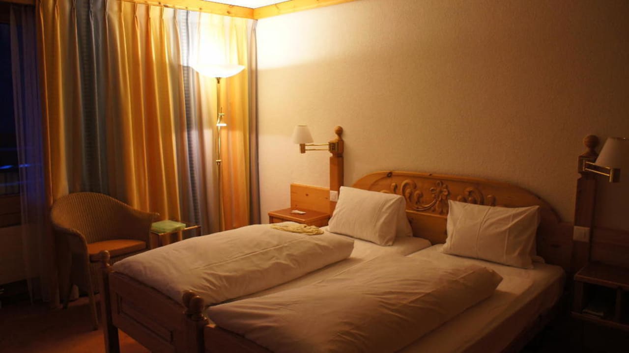 Schlafzimmer in Junior-Suite 131 Sunstar Hotel Grindelwald