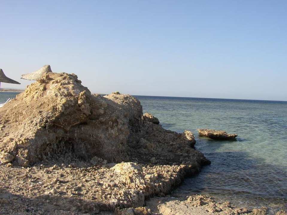 Plaża Pensée Royal Garden Beach Resort