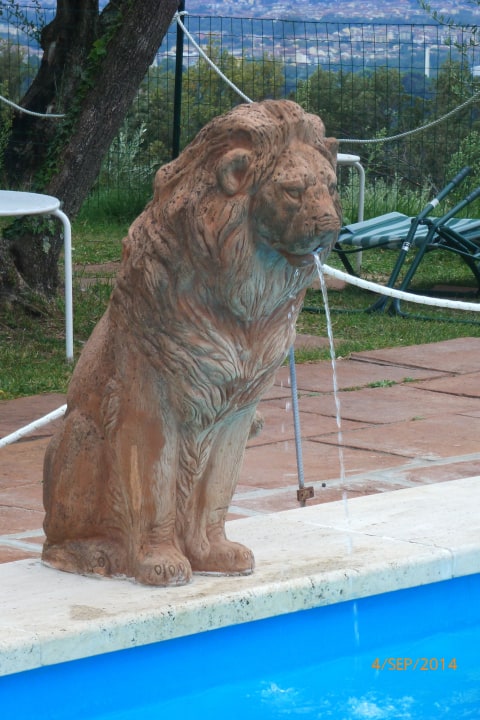 Löwenbrunnen Villa Le Rondini
