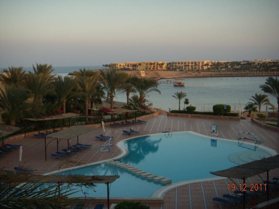 Blick von Hotelterrasse Steigenberger Coraya Beach - Adults only