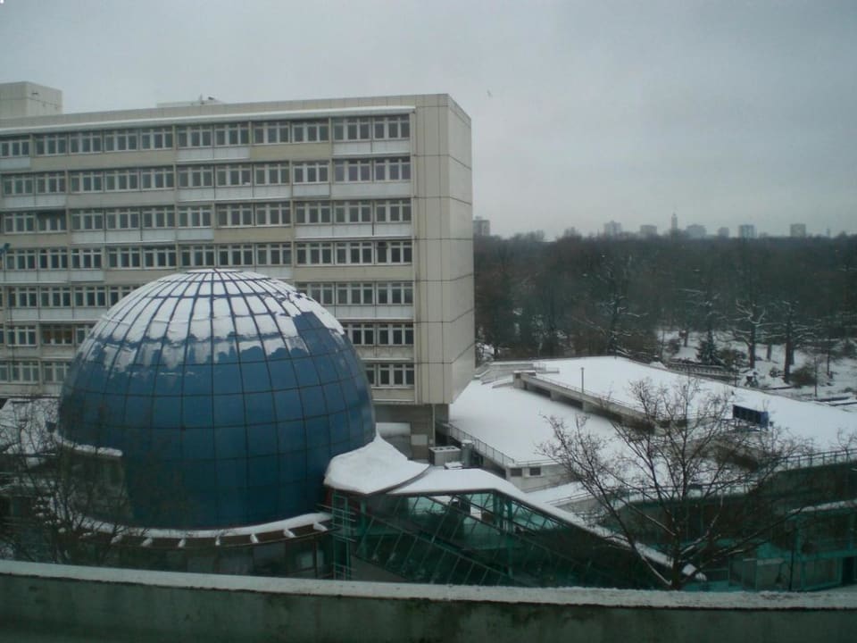 Blick zur Budapester Straße Hotel Palace Berlin