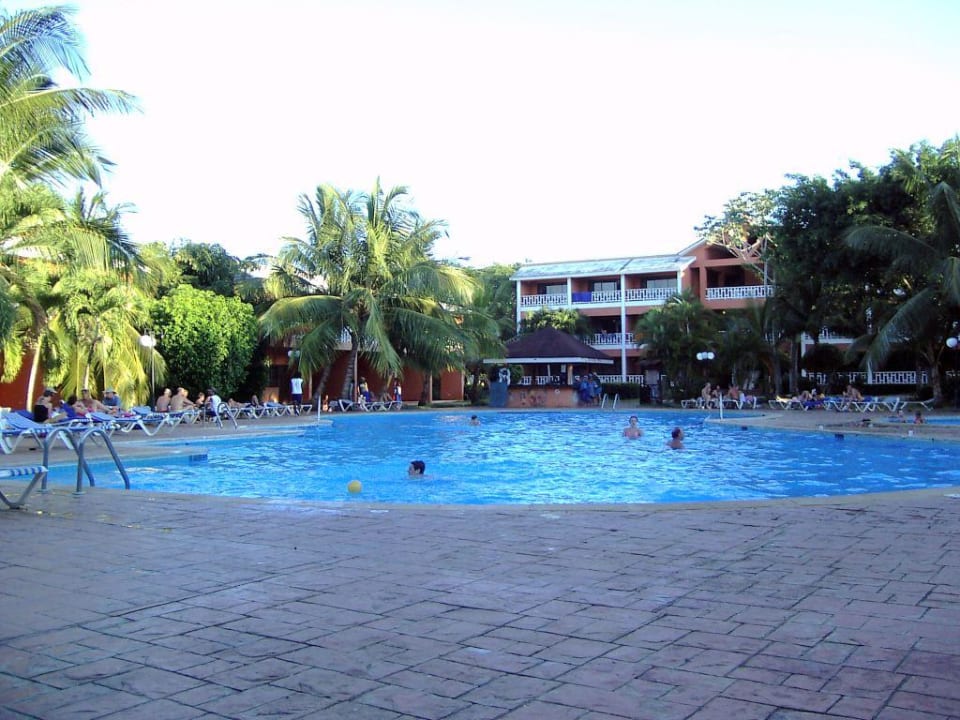 Poolanlage BelleVue Dominican Bay