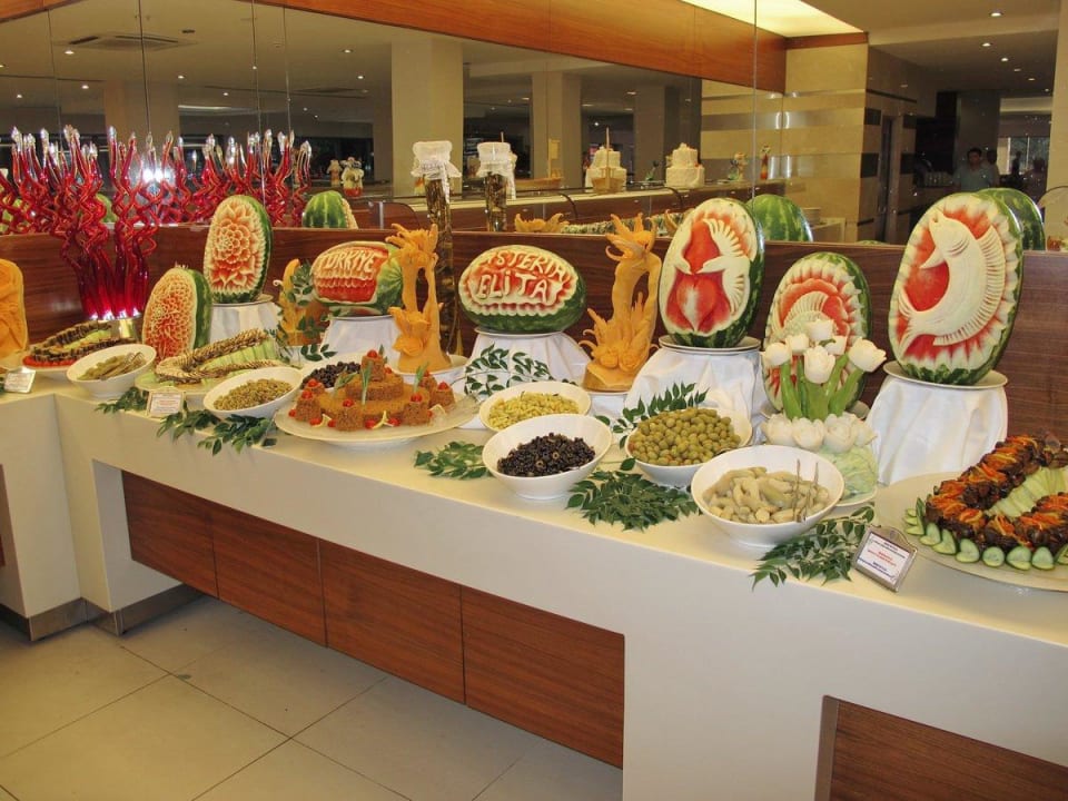 Buffet zum Abendessen Sunis Elita Beach Resort & Spa