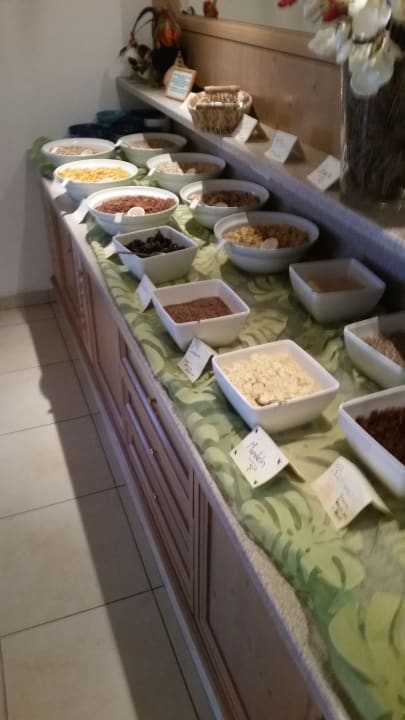 Gastro Hotel Garni Alpenruh-Micheluzzi