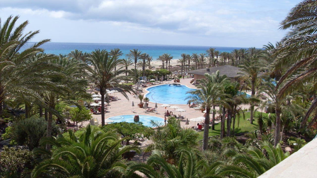 Blick auf den Pool SBH Monica Beach Resort