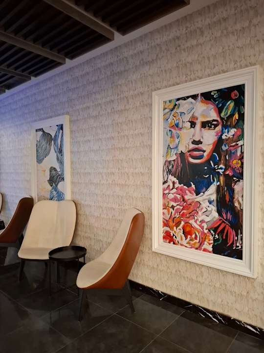 Lobby Arnor de Luxe Hotel & Spa