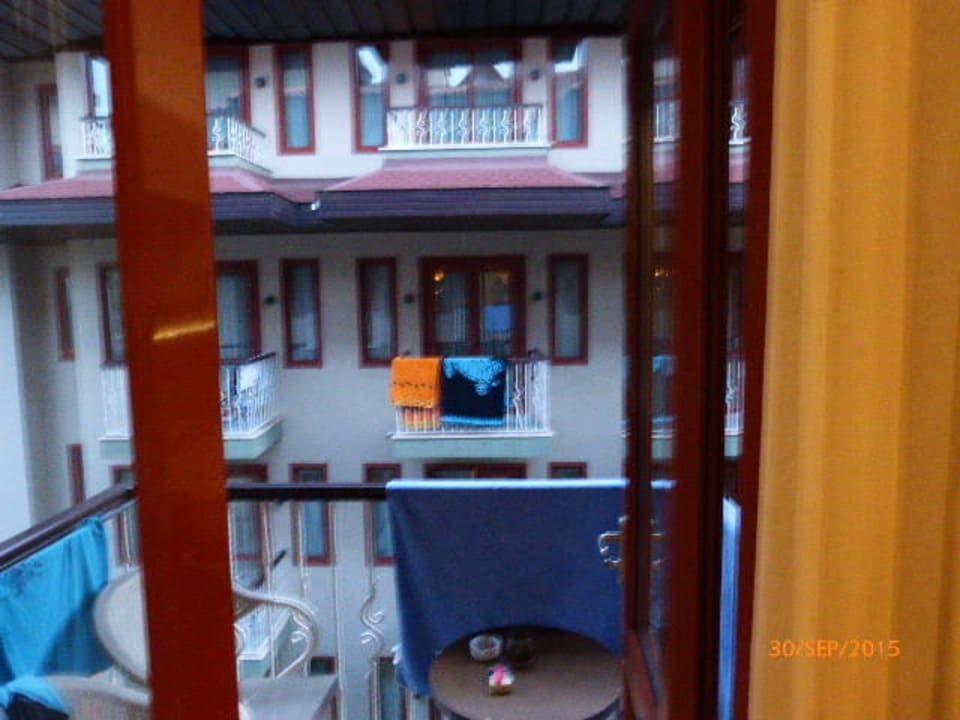 Blick aus den Zimmer(gebucht Garten-/Poolblick) Club Grand Side