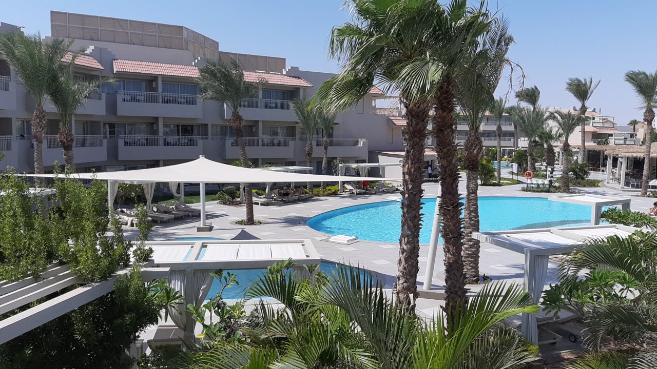 Pool JAZ Elite Casa del Mar Beach
