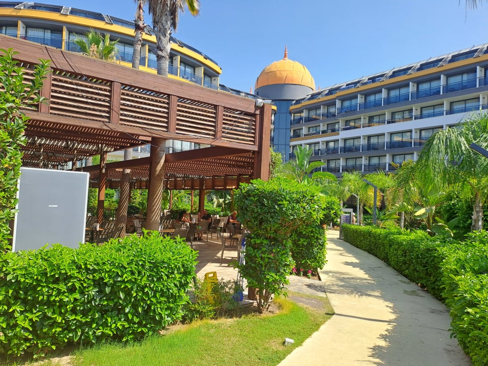 Gartenanlage Arnor de Luxe Hotel & Spa