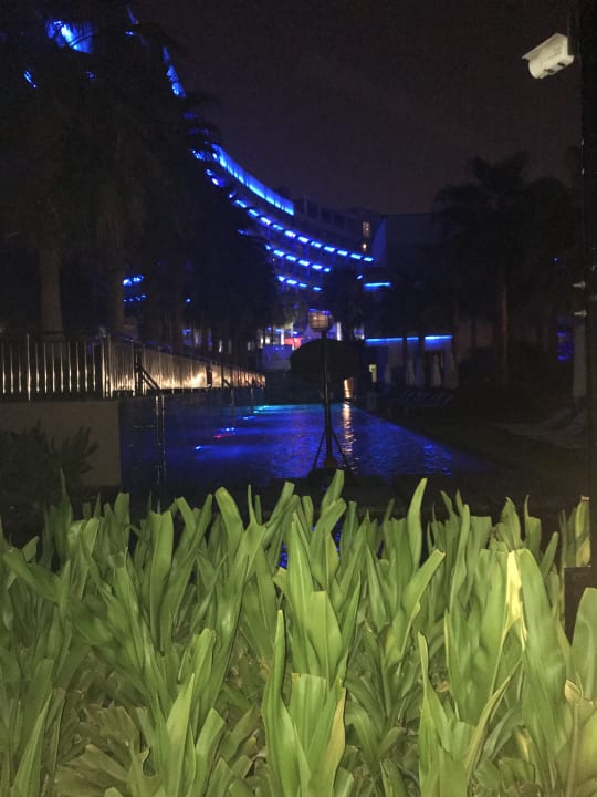 Pool Rixos The Palm Hotel & Suites