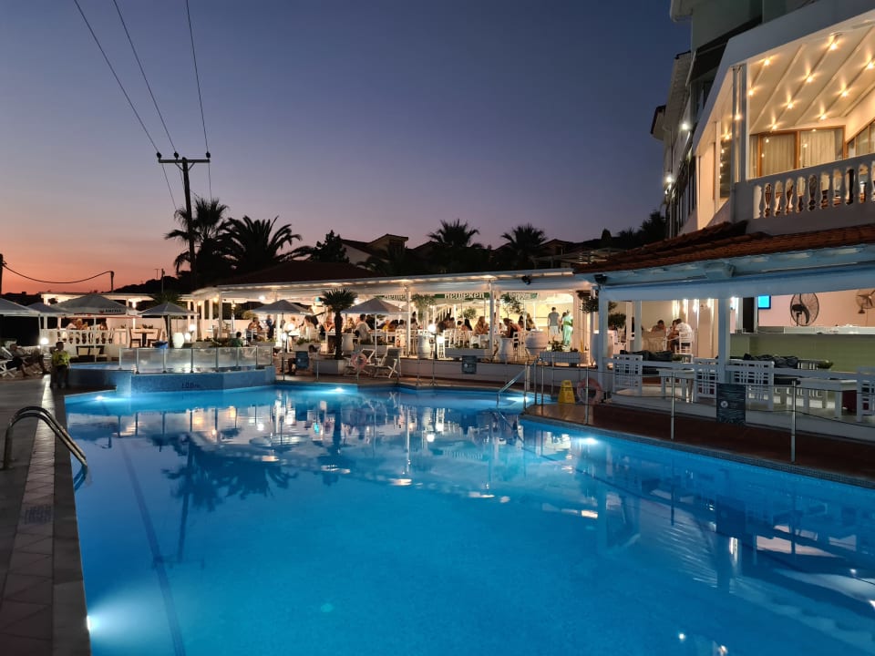 Außenansicht Akti Ouranoupolis