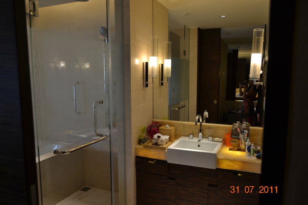 Blick ins Badezimmer Sheraton Nha Trang Hotel & Spa